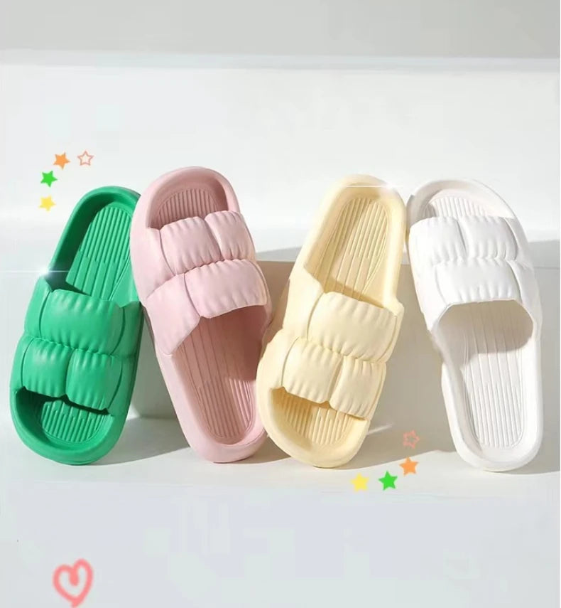 2024 Men Women Soft Sole Cloud Slippers Thick Platform Indoor Outdoor Beach Sandals Summer EVA Non Slip Flip Flops